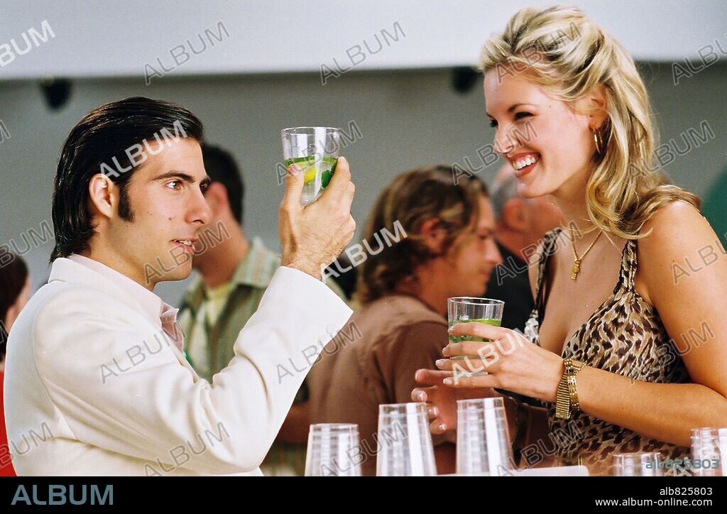 BRIDGETTE WILSON and JASON SCHWARTZMAN in SHOPGIRL, 2005, directed by ANAND TUCKER. Copyright 20TH CENTURY FOX / EMERSON, SAM.