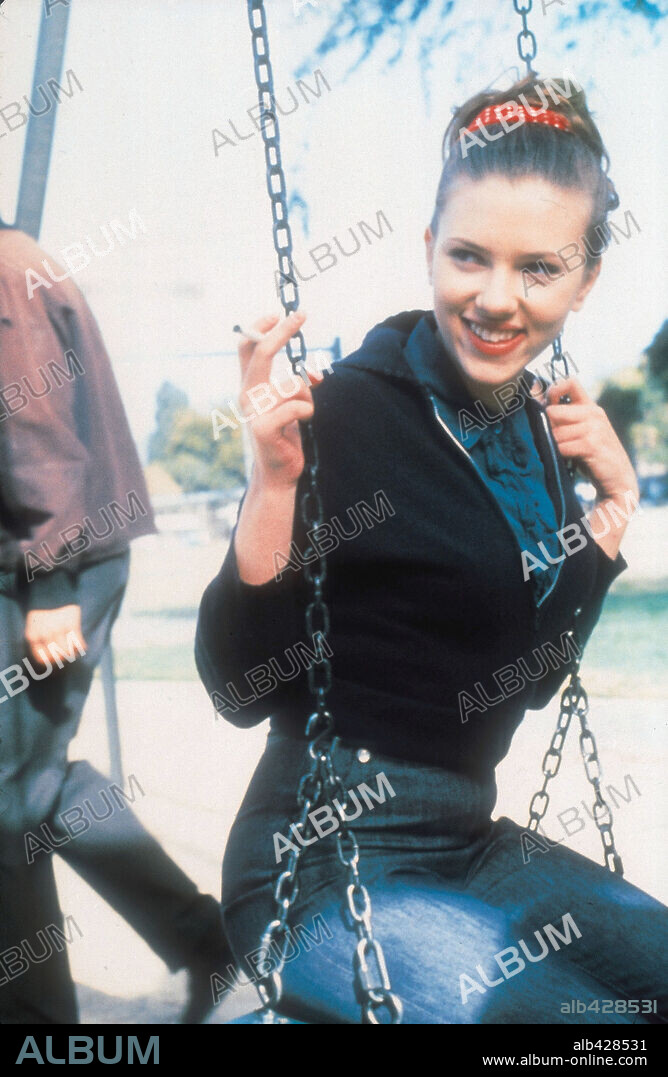 SCARLETT JOHANSSON in AN AMERICAN RHAPSODY, 2001, directed by EVA GARDOS. Copyright SEVAN ARTS PICTURES/FIREWORKS PICTURES.