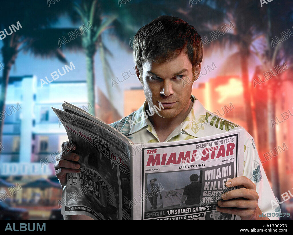 MICHAEL C. HALL in DEXTER, 2006, directed by KEITH GORDON and MARCOS SIEGA. Copyright SHOWTIME.