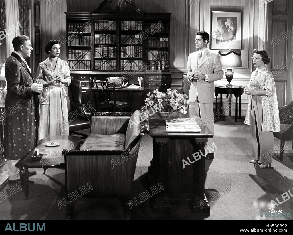 FARLEY GRANGER, LEO G. CARROLL, PATRICIA HITCHCOCK and RUTH ROMAN in STRANGERS ON A TRAIN, 1951, directed by ALFRED HITCHCOCK. Copyright WARNER BROTHERS.