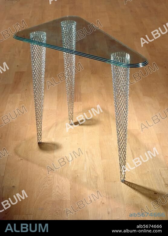 Furniture / Tables. "45 degrees North Latitude", 1985. Design: Shiro Kuramata (1934-1991). Metal, three glass plates on top of each other. Height 70cm.