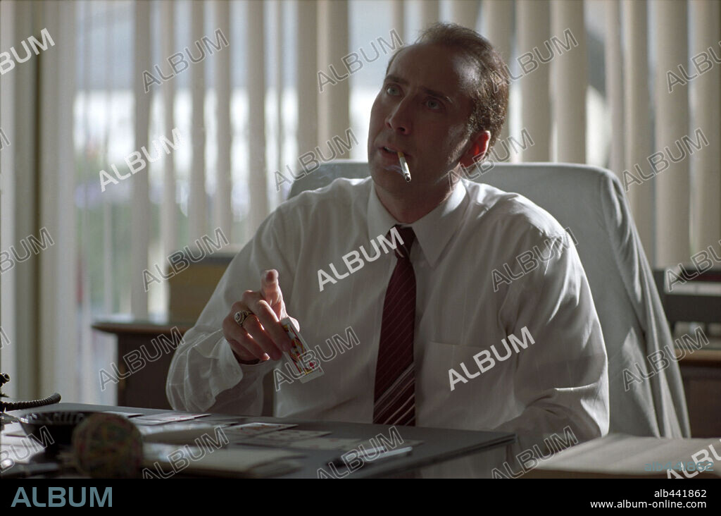 NICOLAS CAGE en LOS IMPOSTORES, 2003 (MATCHSTICK MEN), dirigida por RIDLEY SCOTT. Copyright WARNER BROS. PICTURES / DUHAMEL, FRANÇOIS.