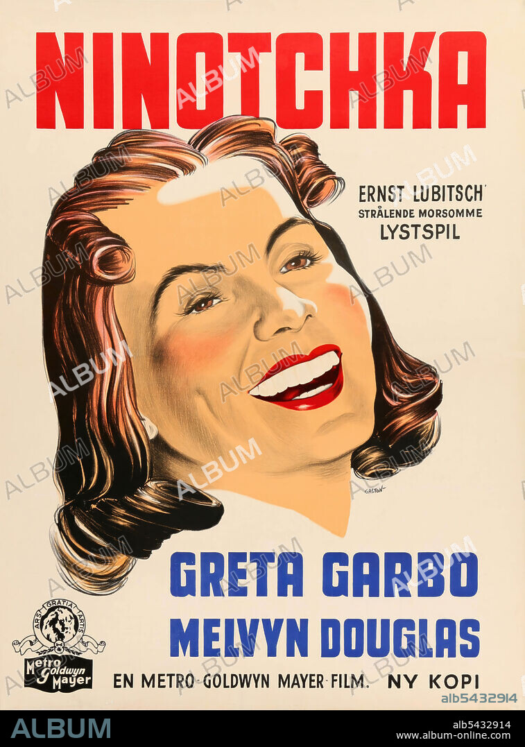 GRETA GARBO en NINOTCHKA, 1939, dirigida por ERNST LUBITSCH. Copyright M.G.M.