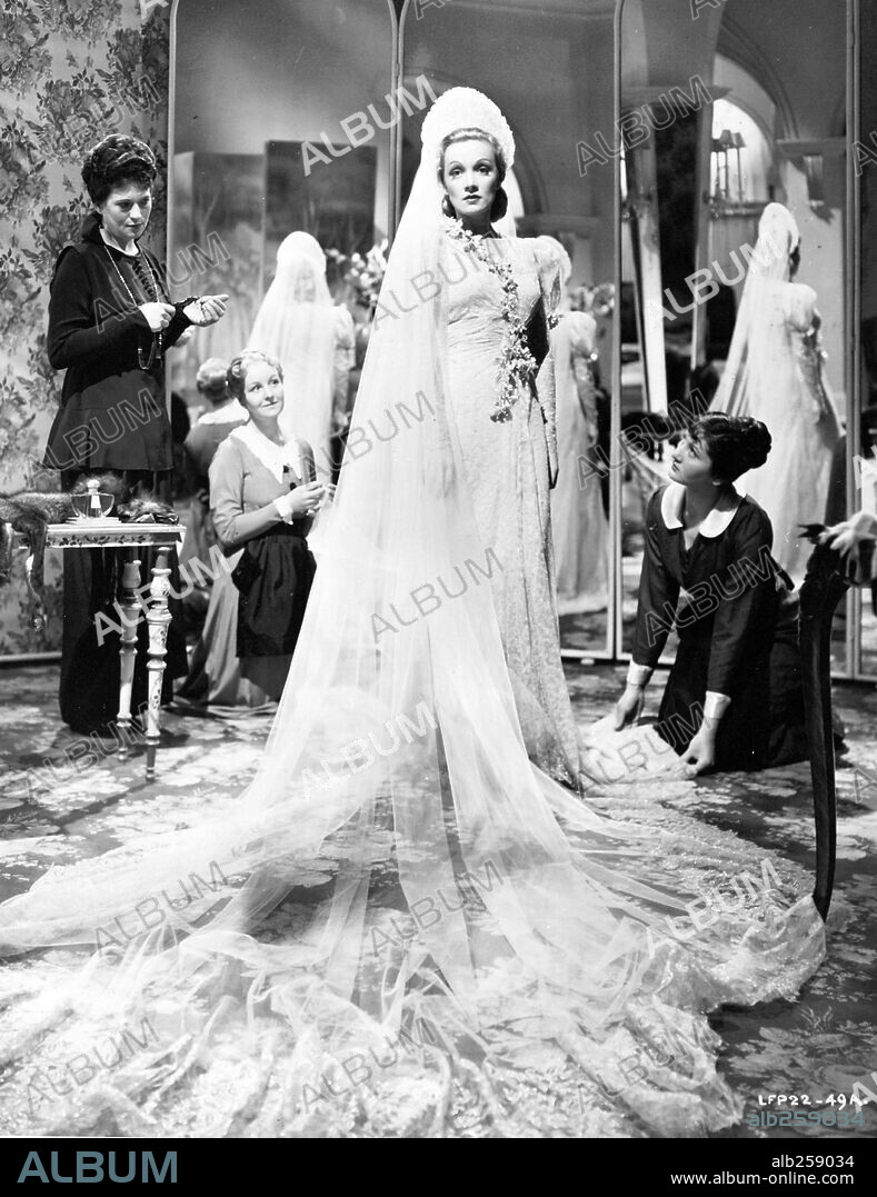 MARLENE DIETRICH in KNIGHT WITHOUT ARMOUR, 1937, directed by JACQUES FEYDER. Copyright LONDON FILMS.