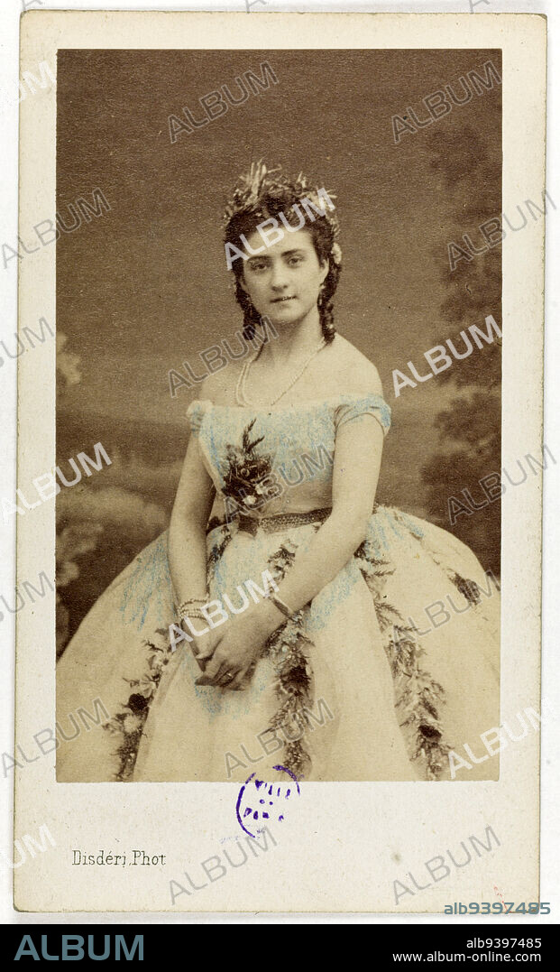 Portrait of Miss Ernestine Urban, dancer, Disdéri, André-Adolphe-Eugène, Photographer, Between 1860 and 1890, 2nd half of the 19th century, Photography, Graphic arts, Photography, Albumen paper print, Dimensions - Work: Height: 8.6 cm, Width: 5.2 cm, Dimensions: Height: 10.5 cm, Width: 6.2 cm.