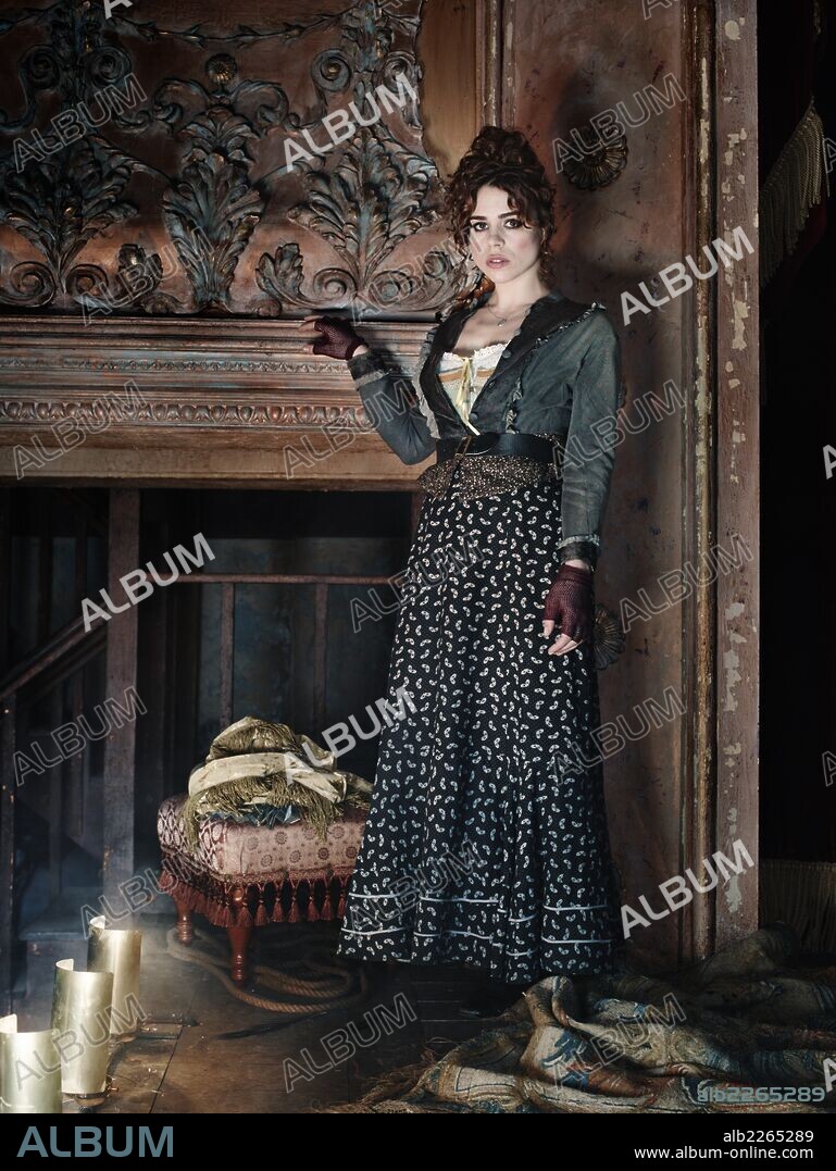 BILLIE PIPER in PENNY DREADFUL, 2014, directed by JOHN LOGAN. Copyright DESERT WOLF PRODUCTIONS.
