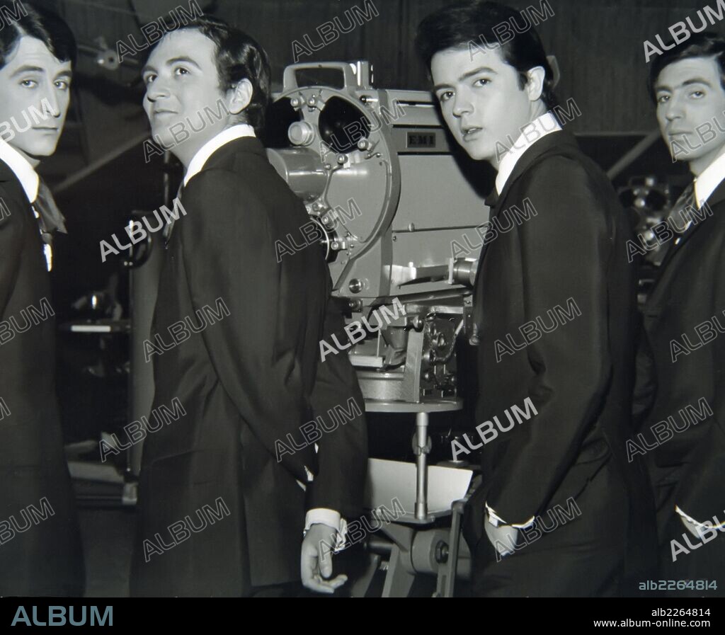LOS BRINCOS. Fernando Arbex, Manuel González, Juan Pardo y Antonio Morales, Junior. . GRUPO MUSICAL ESPAÑOL FUNDADO EL 1964.