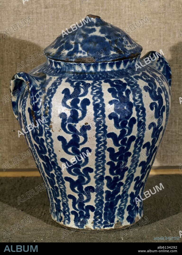 CERAMICA DE GRANADA - DECORACION EN AZUL.