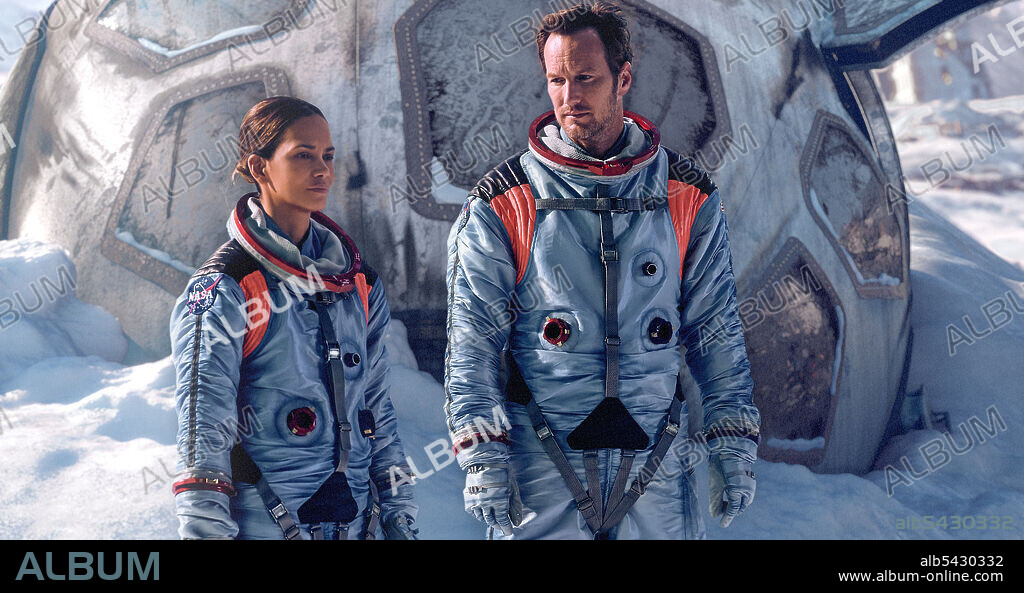 HALLE BERRY und PATRICK WILSON in MOONFALL, 2022, unter der Regie von ROLAND EMMERICH. Copyright CENTROPOLIS ENTERTAINMENT.