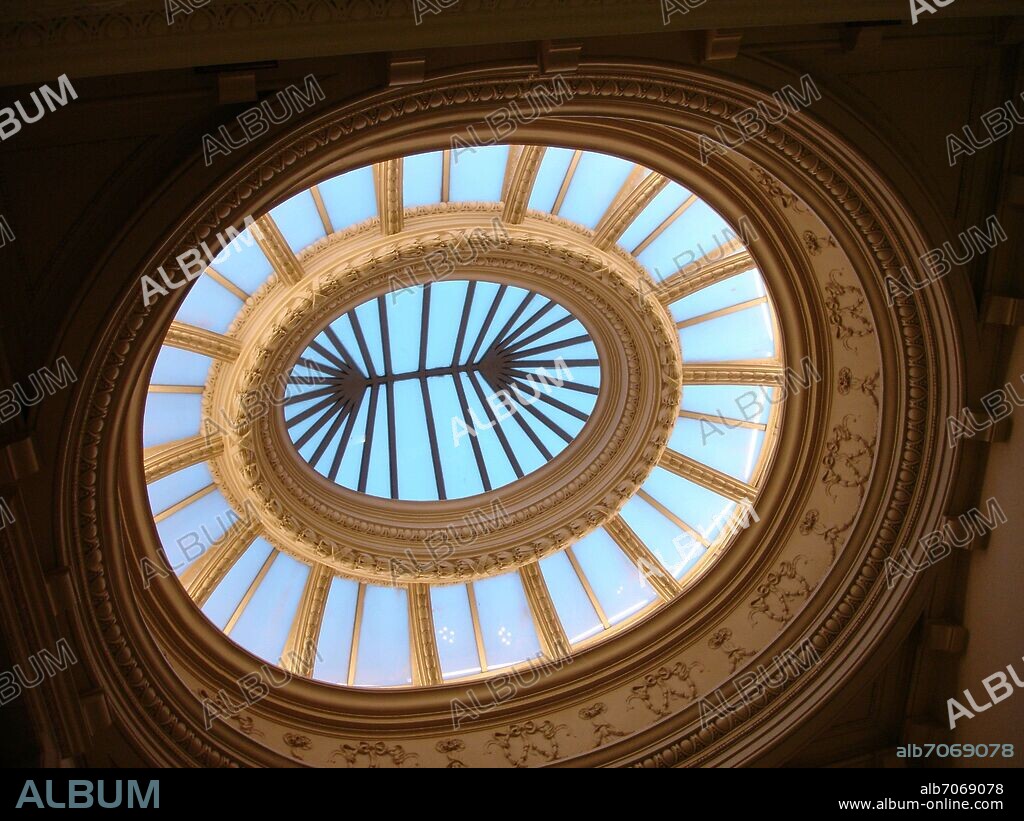 CUPULA DE CRISTAL DE LA FUNDACION JUAN MARCH - EDIFICIO DE LA ANTIGUA BANCA MARCH ACTUALMENTE MUSEO DE ARTE CONTEMPORANEO - FOTO AÑO 200.