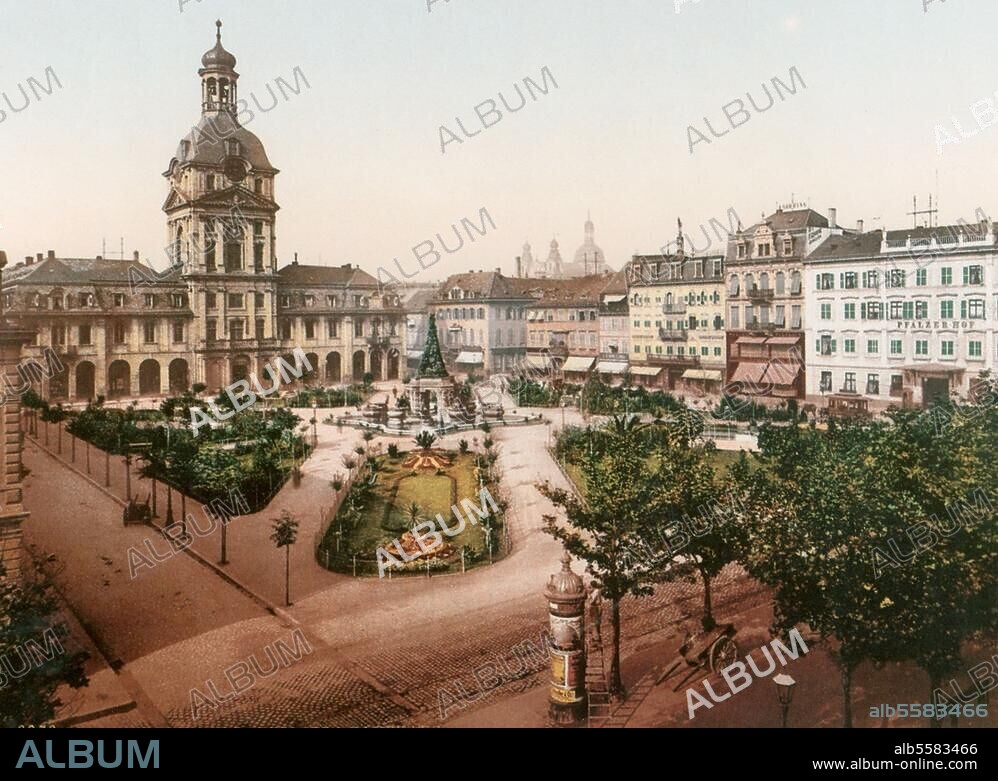 Mannheim (Baden-Württemberg), Paradeplatz. "Mannheim. Paradeplatz". Photochrom, Juni 1897 (P.Z. 8273).