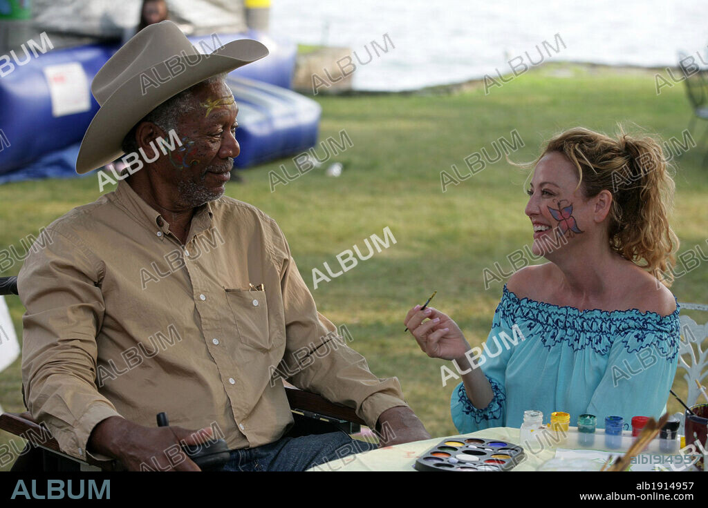 MORGAN FREEMAN and VIRGINIA MADSEN in THE MAGIC OF BELLE ISLE, 2012, directed by ROB REINER. Copyright CASTLE ROCK ENTERTAINMENT.