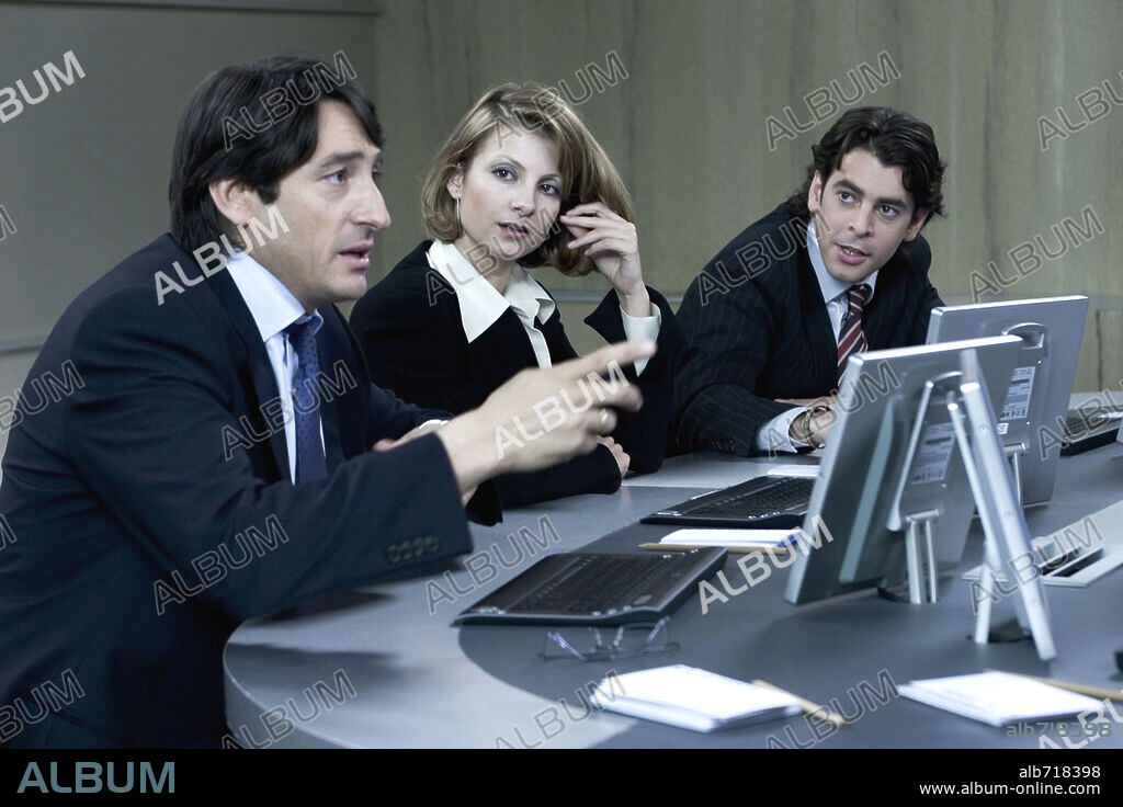 CARMELO GOMEZ, EDUARDO NORIEGA y NAJWA NIMRI en EL METODO, 2005, dirigida por MARCELO PIÑEYRO. Copyright ALQUIMIA CINEMA.