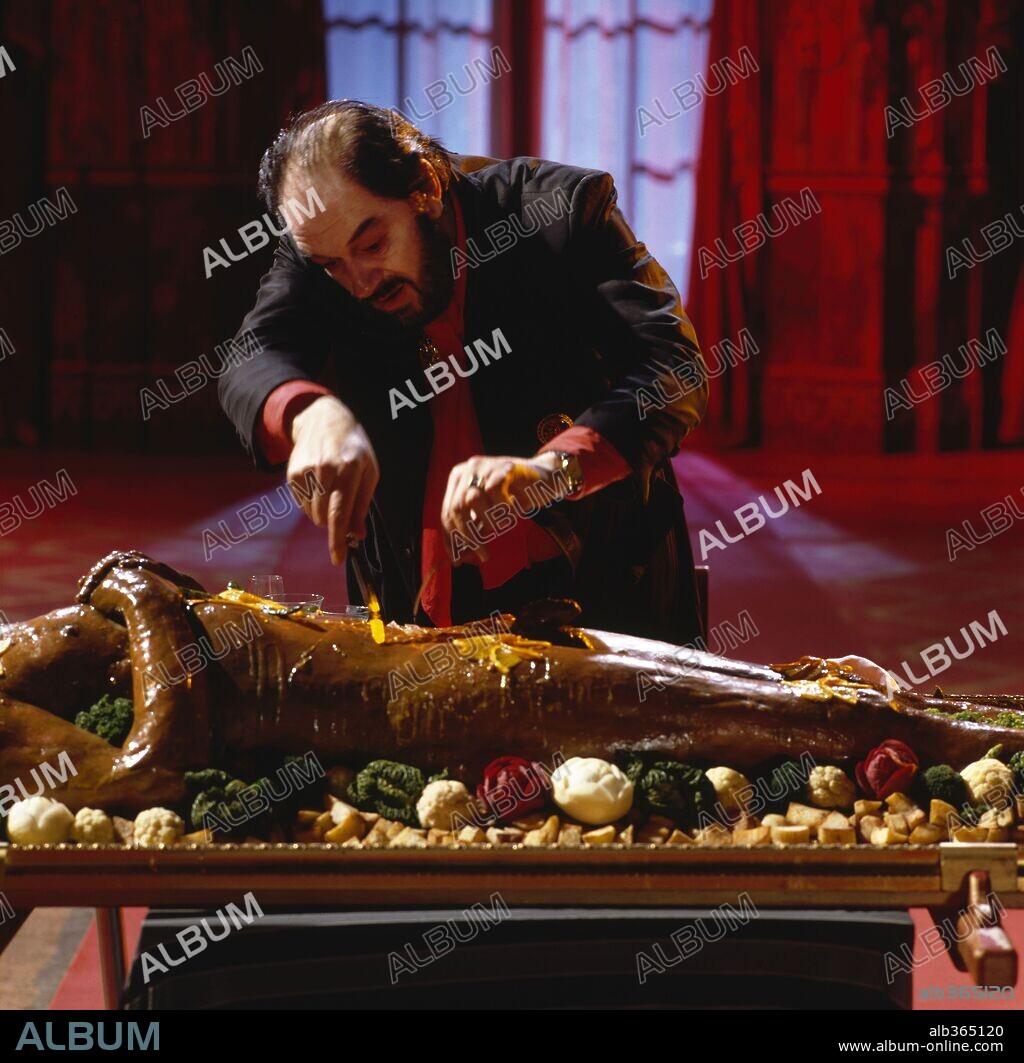 MICHAEL GAMBON in COOK, THE THIEF, HIS WIFE AND HER LOVER, THE, 1989, directed by PETER GREENAWAY. Copyright Allarts.