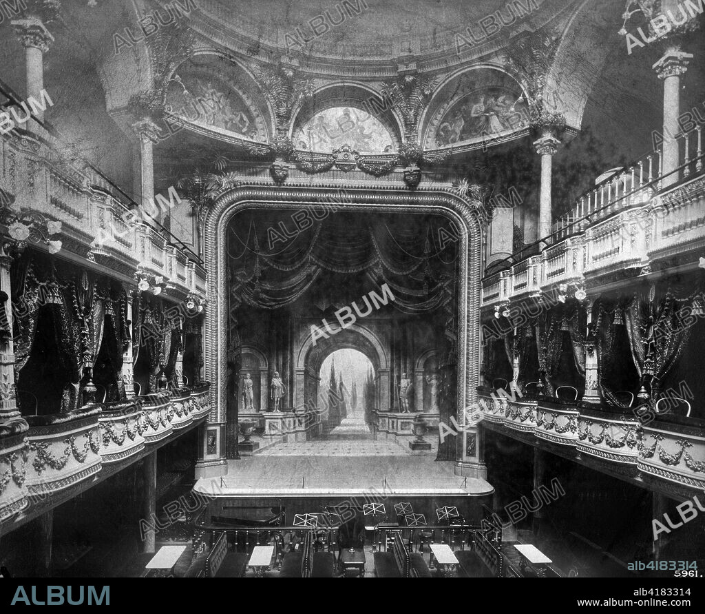London Pavilion Theatre, Piccadilly Circus, Westminster, London, 1885. Interior from the first floor boxes looking towards the stage and pit.