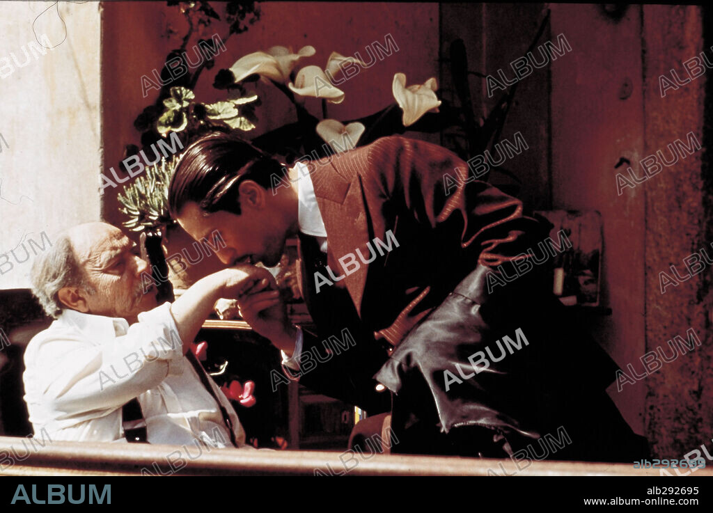 GIUSEPPE SILLATO in THE GODFATHER PART II, 1974, directed by FRANCIS FORD COPPOLA. Copyright PARAMOUNT PICTURES.