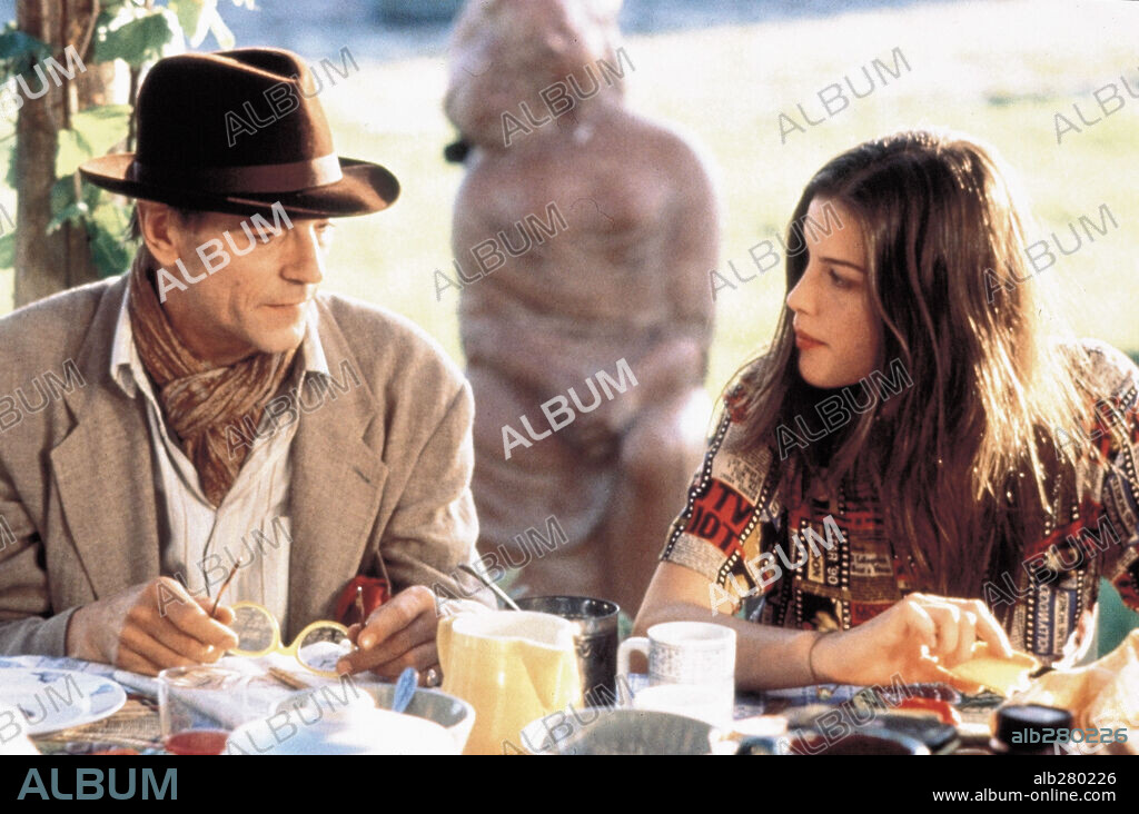 JEREMY IRONS and LIV TYLER in STEALING BEAUTY, 1996, directed by BERNARDO BERTOLUCCI. Copyright KINOVISION.