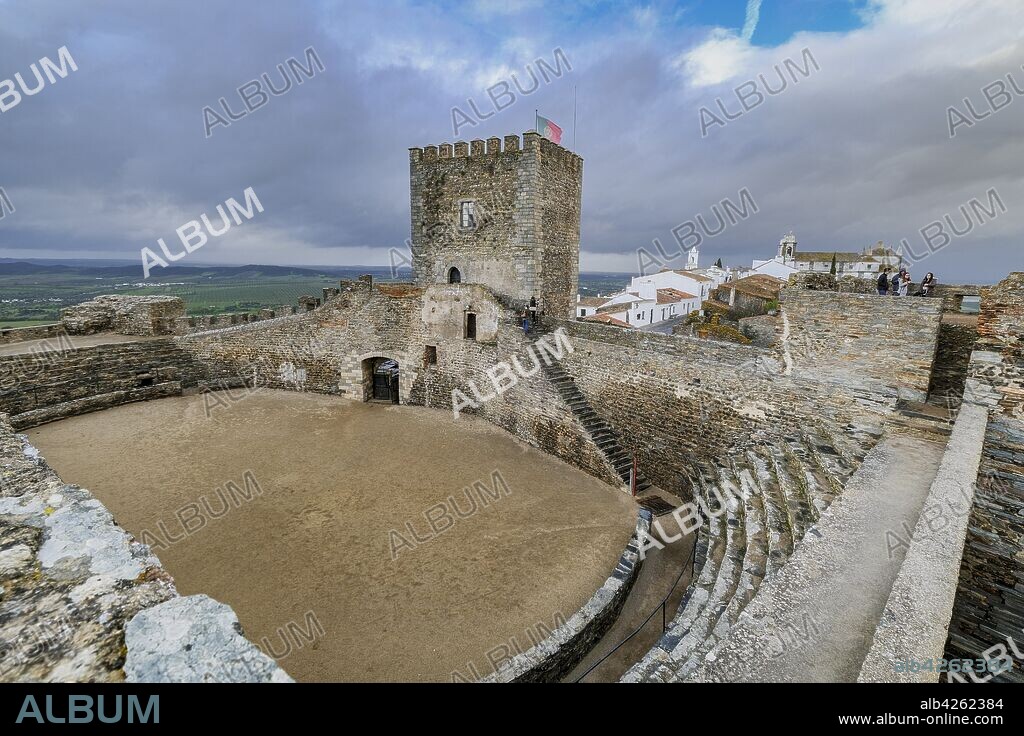 Castelo de Monsaraz, Monumento Nacional, Monsaraz, Distrito de Évora, Alentejo, Portugal.
