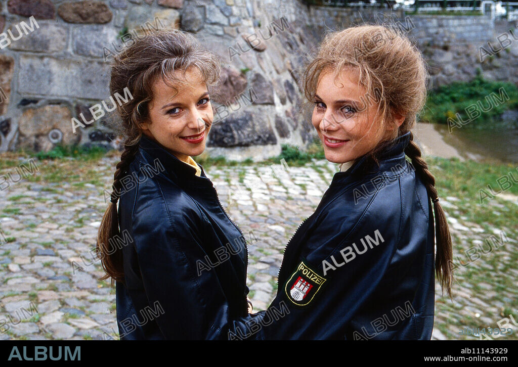 Großstadtrevier, television series, Germany since 1986, Actresses: Mareike Carriere, Stephanie Kindermann (original german headline: Großstadtrevier).