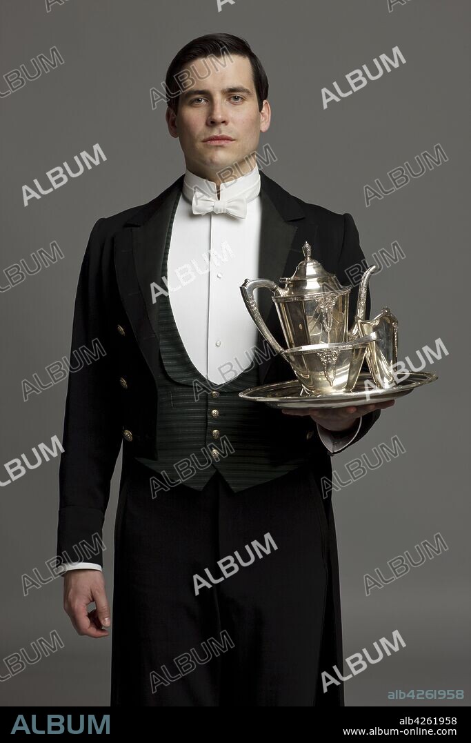ROB JAMES-COLLIER in DOWNTON ABBEY, 2010, directed by JULIAN FELLOWES. Copyright CARNIVAL FILMS. Season 1.