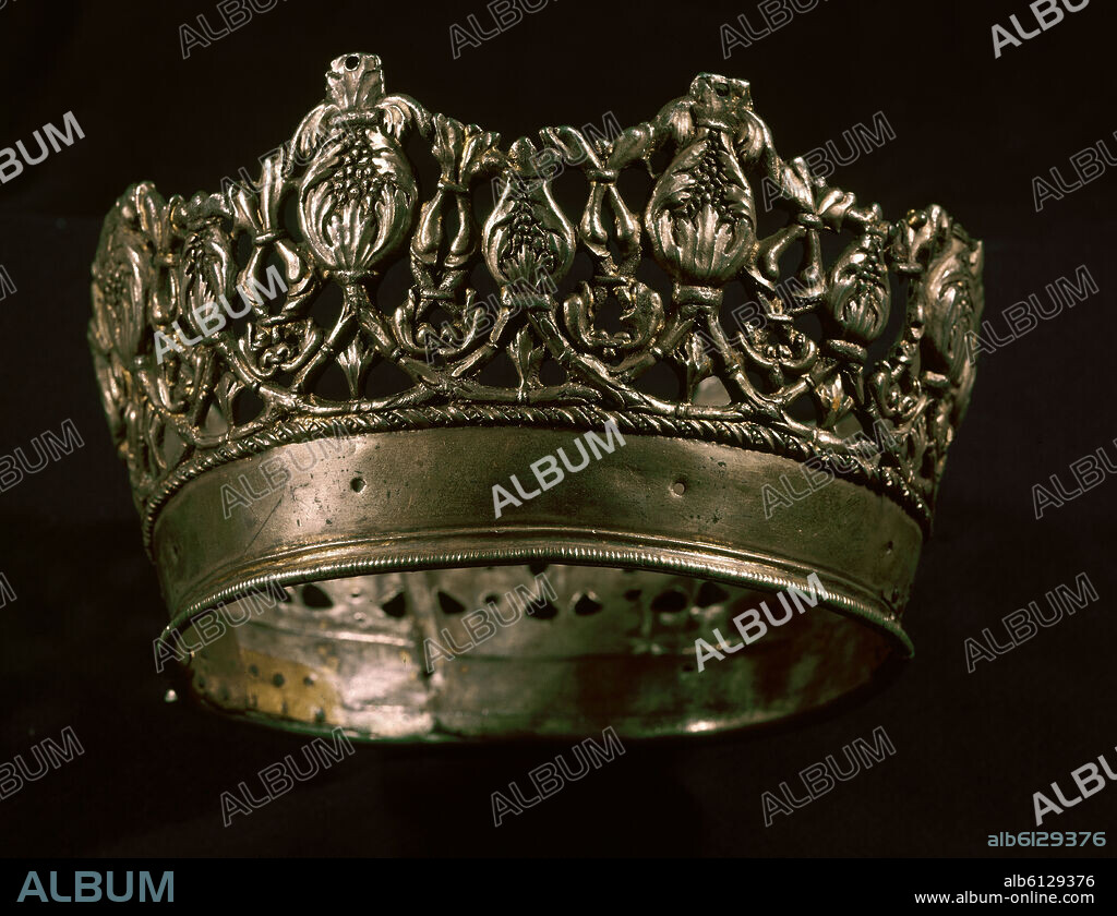 CORONA DE ISABEL LA CATOLICA - SIGLO XV - ARTES DECORATIVAS.