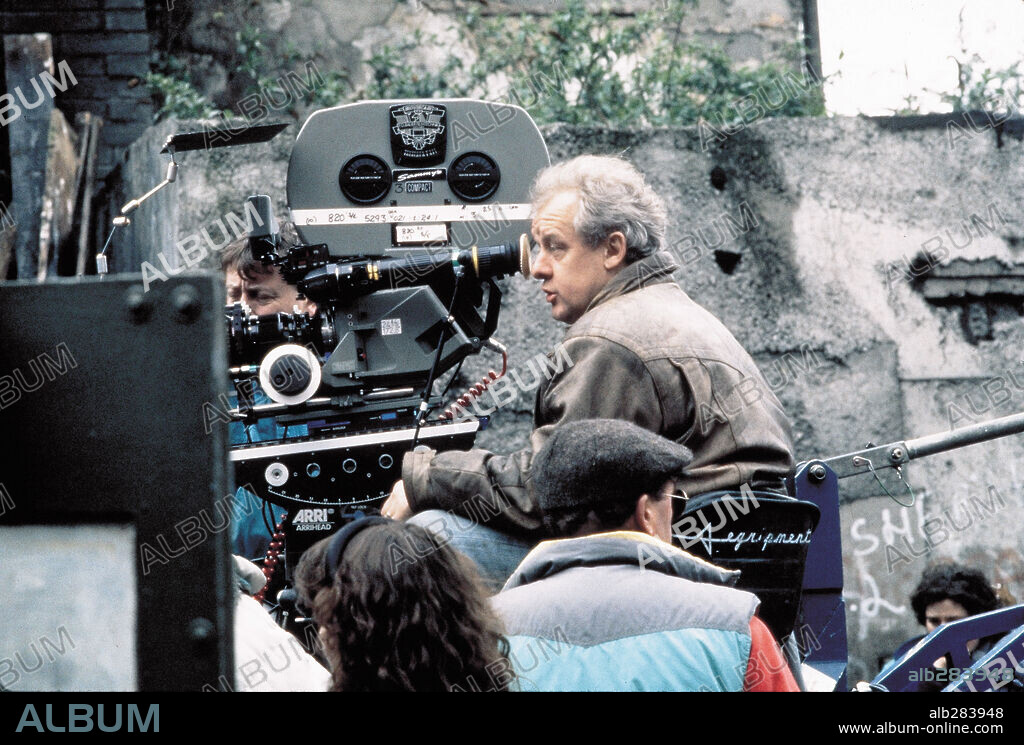 JIM SHERIDAN in IN THE NAME OF THE FATHER, 1993, directed by JIM SHERIDAN. Copyright UNIVERSAL PICTURES / HESSION, JONATHAN.