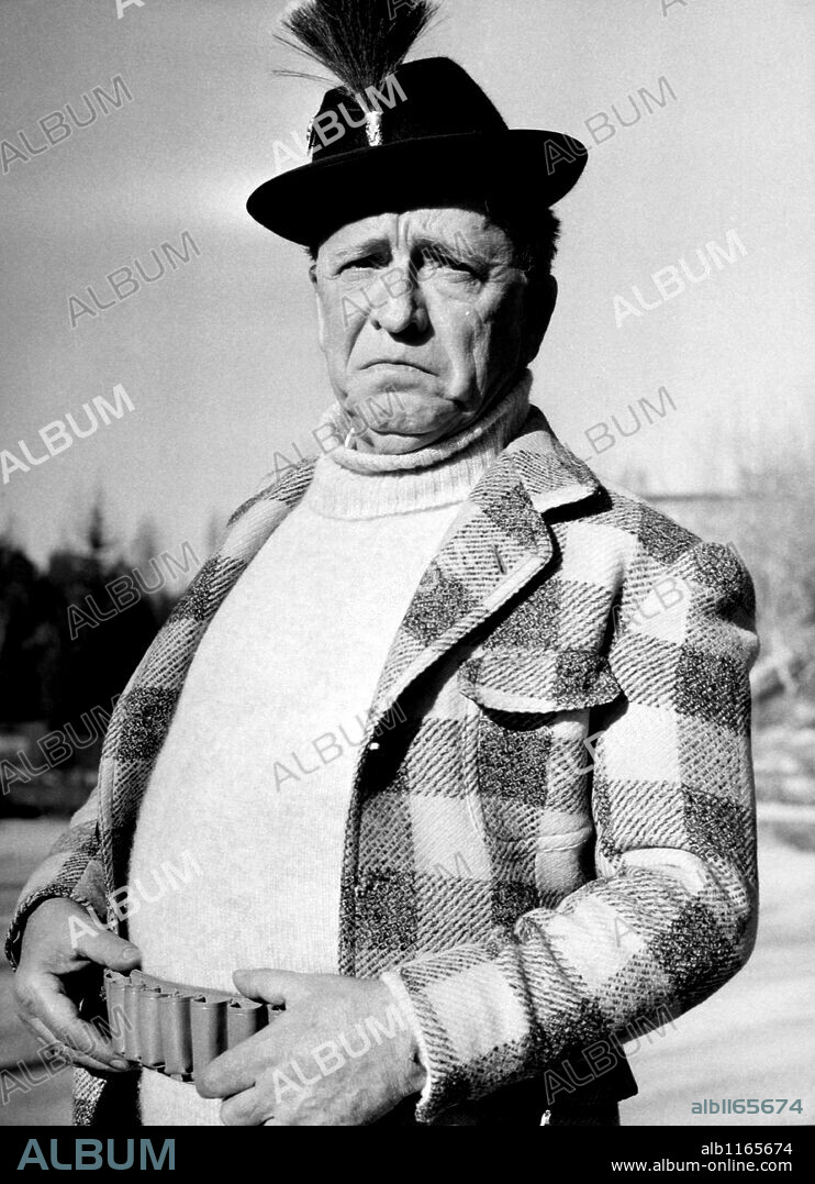 PACO MARTINEZ SORIA en DON ERRE QUE ERRE, 1970, dirigida por JOSE LUIS SAENZ DE HEREDIA. Copyright FILMAYER/HIDALGO PRODUCCIONES CINEMATOGRAFICAS.
