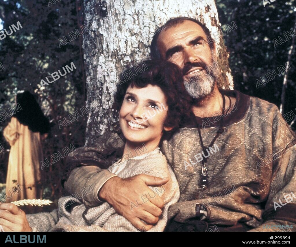 AUDREY HEPBURN y SEAN CONNERY en ROBIN Y MARIAN, 1976 (ROBIN AND MARIAN), dirigida por RICHARD LESTER. Copyright COLUMBIA PICTURES.