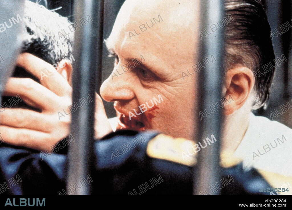 ANTHONY HOPKINS in THE SILENCE OF THE LAMBS, 1991, directed by JONATHAN DEMME. Copyright ORION PICTURES.