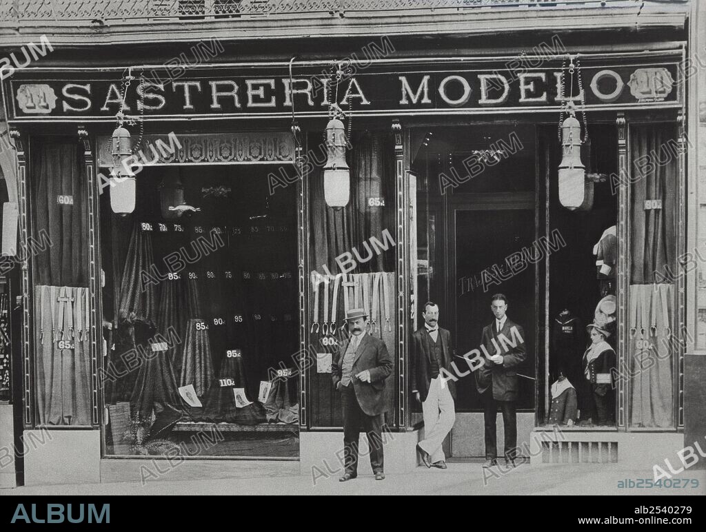 Sastrería Modelo en la Rambla de Canaletas, 11, de Barcelona. Años 1910.