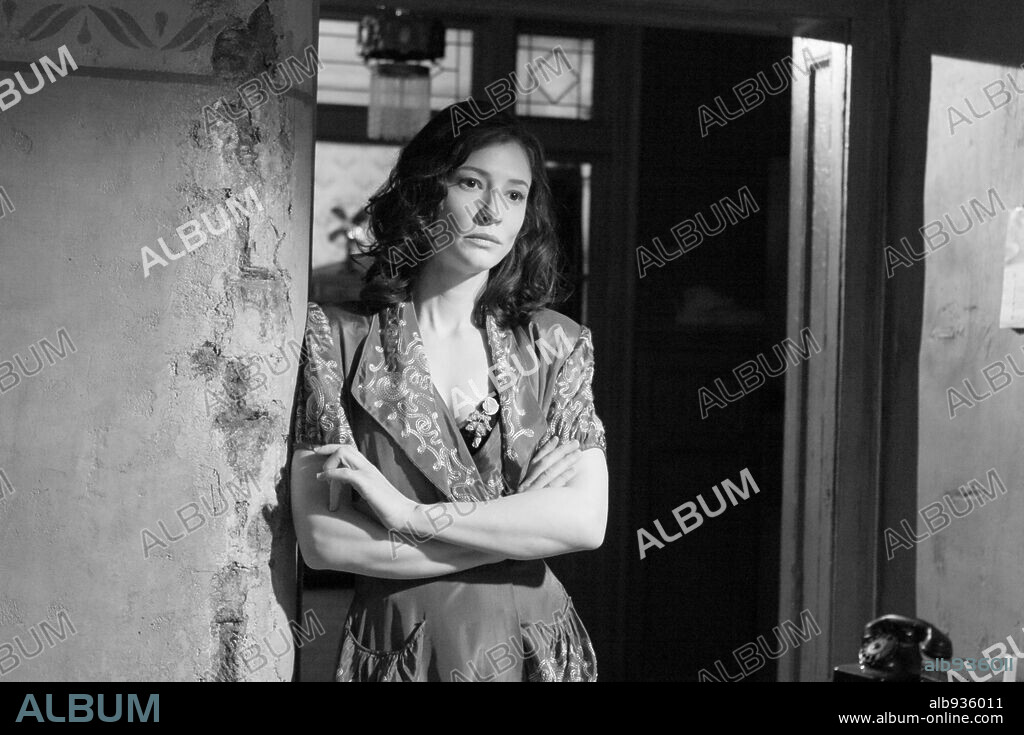 CATE BLANCHETT in THE GOOD GERMAN, 2006, directed by STEVEN SODERBERGH. Copyright WARNER BROS. PICTURES / GORDON, MELINDA SUE.