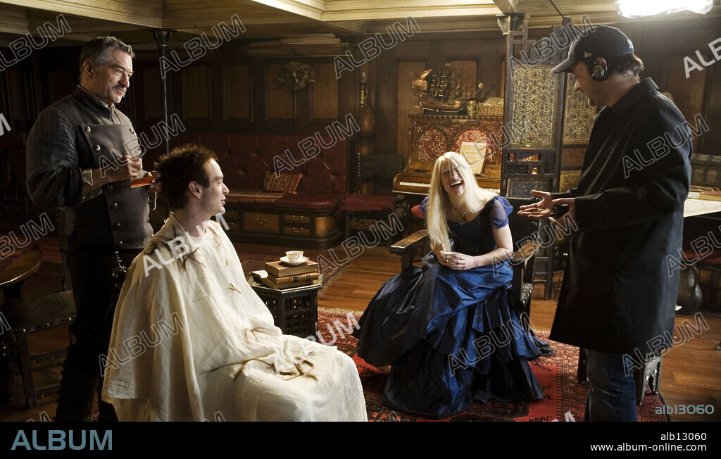 CHARLIE COX, CLAIRE DANES, MATTHEW VAUGHN y ROBERT DE NIRO en STARDUST, 2007, dirigida por MATTHEW VAUGHN. Copyright DI BONAVENTURA PICTURES/INGENIOUS FILM PARTNERS/MARV FILMS/ JAMES, DAVID.