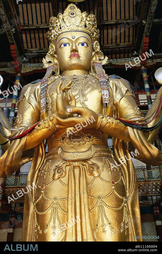 Statue of Avalokitesvara, 20m tall, in Buddhist monastery, Gandan Monastery, Ulan Bator (Ulaanbaatar), Tov, Mongolia, Central Asia, Asia.