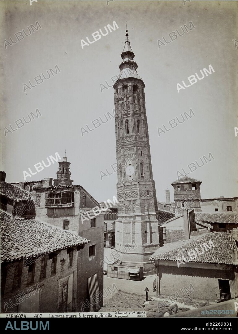 JAIME FERRER. Zaragoza, la torre inclinada.
