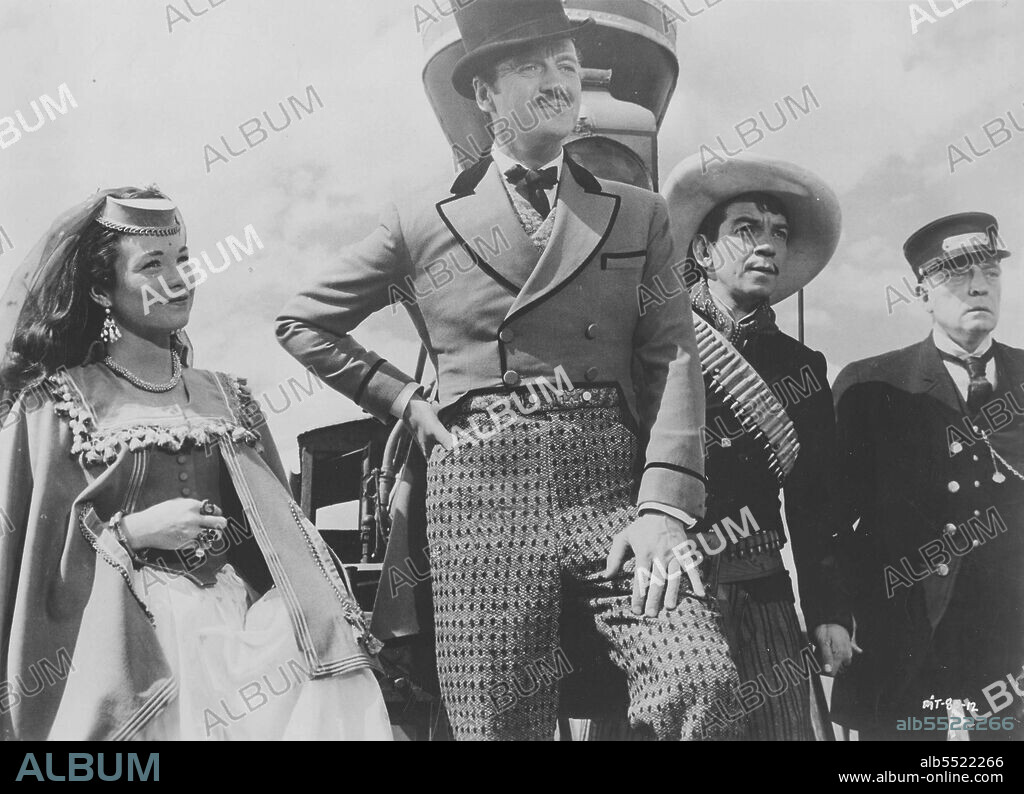 BUSTER KEATON, CANTINFLAS, DAVID NIVEN and SHIRLEY MACLAINE in AROUND THE WORLD IN EIGHTY DAYS, 1956, directed by MICHAEL ANDERSON. Copyright UNITED ARTISTS.