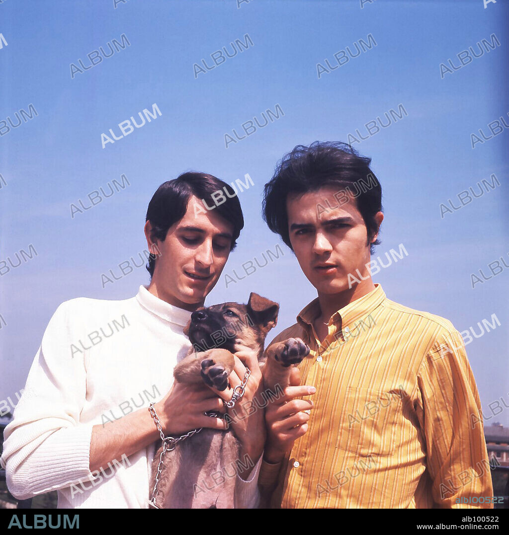 Juan y Junior, el dúo musical compuesto por Juan Pardo Suárez y Antonio Morales Barretto. (2).