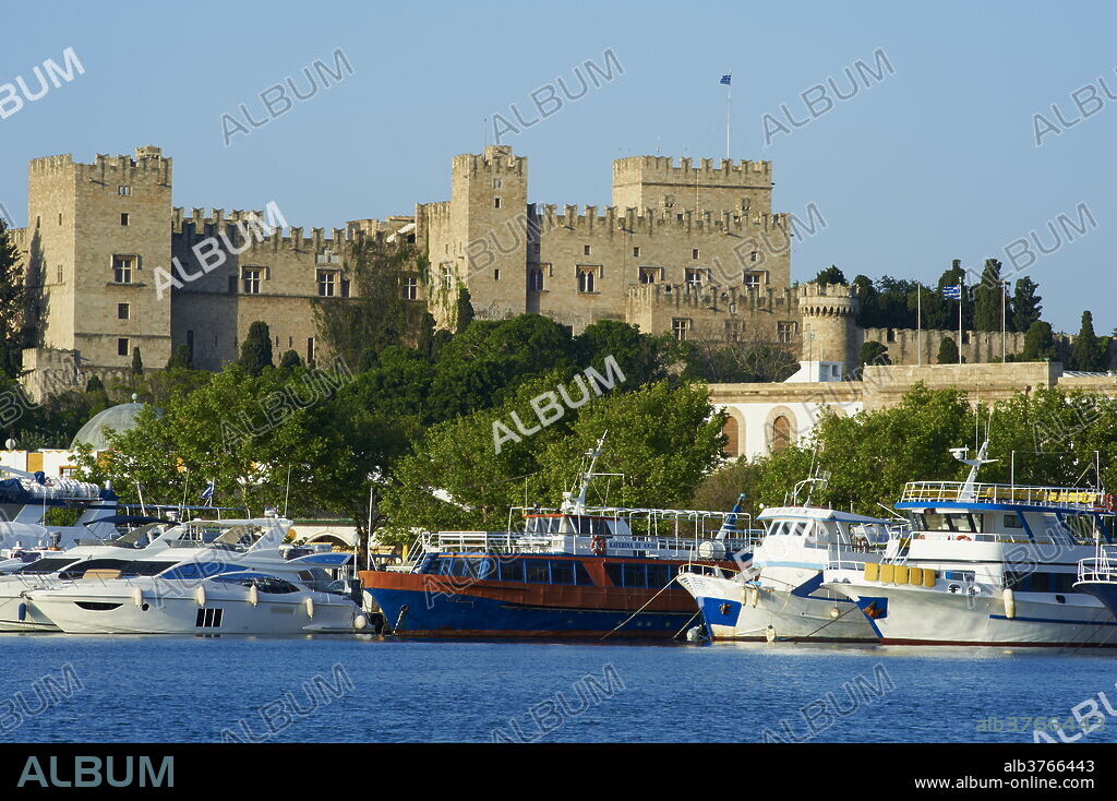 Fortress and Palace of the Grand Masters, UNESCO World Heritage Site, Rhodes  City, Rhodes, Dodecanese, Greek Islands, Greece, Europe - SuperStock