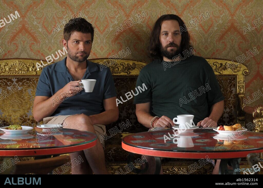 ADAM SCOTT and PAUL RUDD in OUR IDIOT BROTHER, 2011, directed by JESSE PERETZ. Copyright BIG BEACH FILMS.