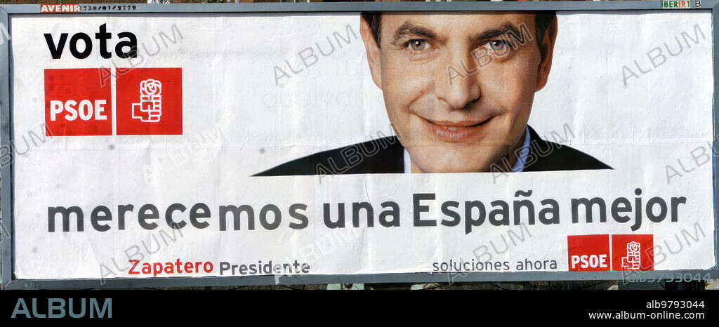 Madrid. 03-03-04. Carteles Electorales para las Elecciones Generales del 14 de mayo de 2004. Foto Javier Prieto.