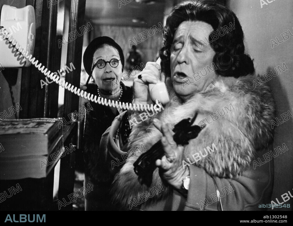 EL CALZONAZOS, 1974, dirigida por MARIANO OZORES. Copyright FILMAYER.