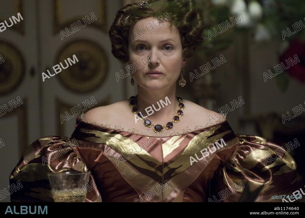 MIRANDA RICHARDSON in THE YOUNG VICTORIA, 2009, directed by JEAN-MARC VALLEE. Copyright GK FILMS.
