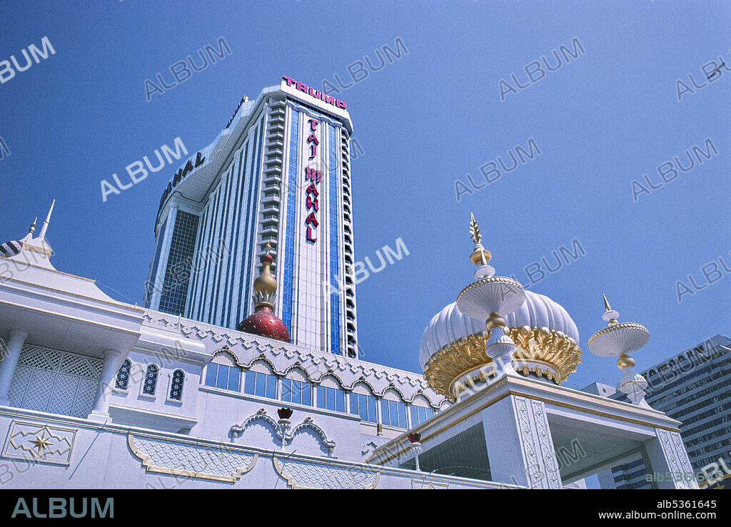 Trump Taj Mahal Casino and Hotel, Atlantic City, New Jersey, USA, John Margolies Roadside America Photograph Archive, 1985.