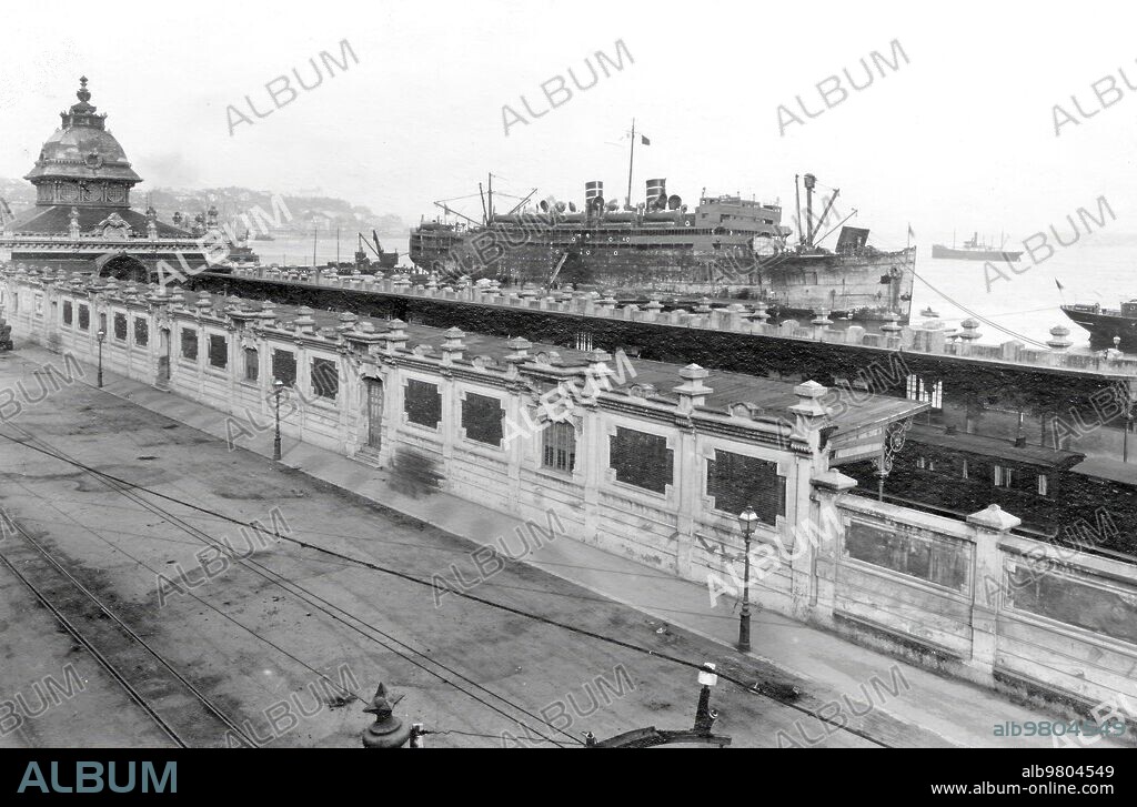 Septiembre 1920. El transatlántico Americano "Siboney" en el puerto de Santander Momentos antes de partir para el viaje en el que Embarrancó en la entrada de Vigo.