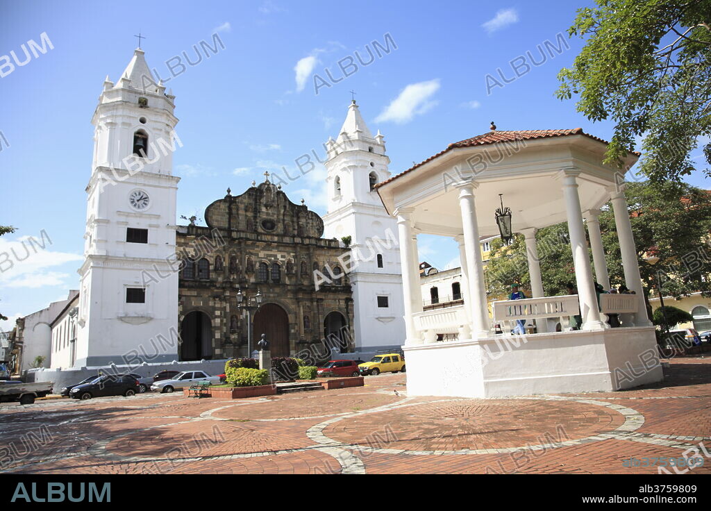 Catedral de Nuestra Senora de la Asuncion, Casco Antiguo, (Casco Viejo), San Felipe District, Old City, UNESCO World Heritage Site, Panama City, Panama, Central America.