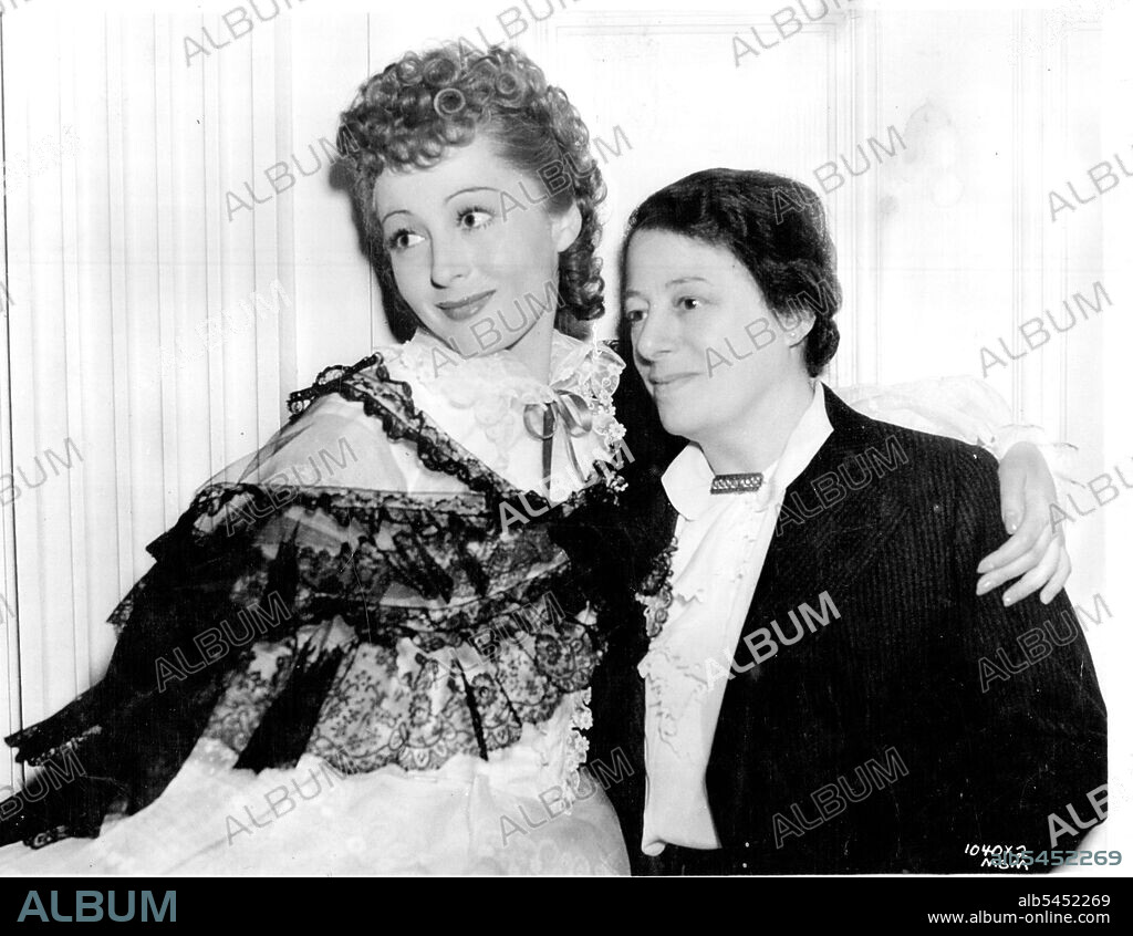Luise Rainer and her mother, Mrs. Emy Rainer, visiting the star on the set at Metro-Goldwyn-Mayer.This is the second visit to Hollywood for Mrs. Rainer, who makes her home in Brussels. November 5, 1938.