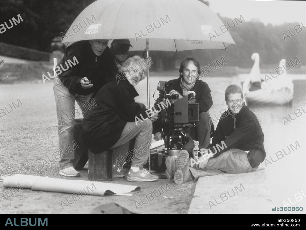 CHARLES SHYER in THE AFFAIR OF THE NECKACE, 2001, directed by CHARLES SHYER. Copyright ALCON ENTERTAIMENT.