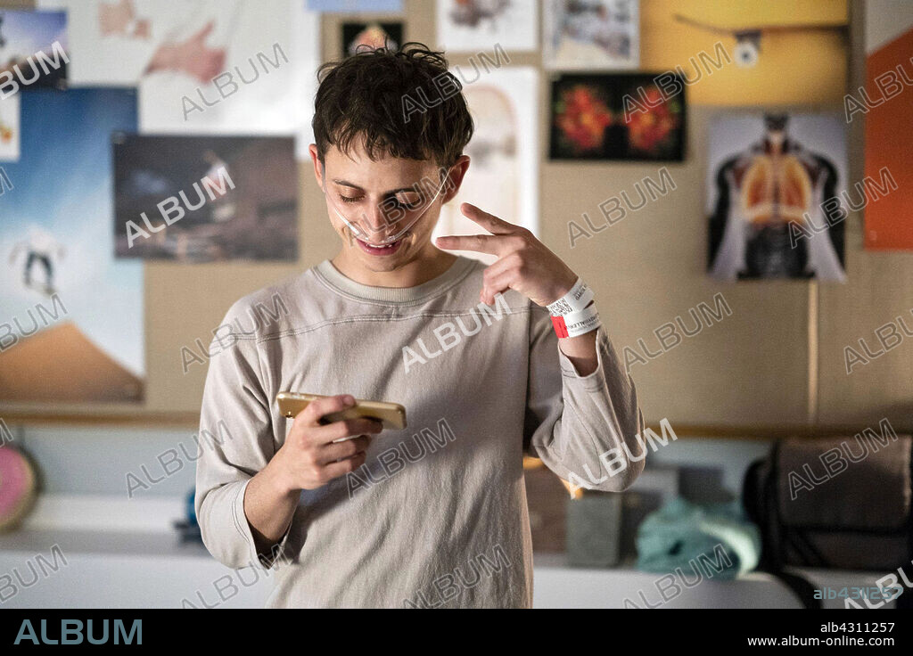 MOISES ARIAS en A DOS METROS DE TI, 2019 (FIVE FEET APART), dirigida por JUSTIN BALDONI. Copyright CBS FILMS.