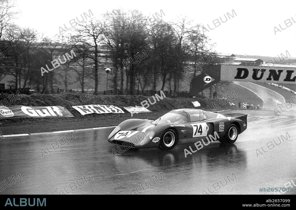 John Bridges-Peter Lawson's Chevron B16 Ford at Druid's Hill Hairpin. BOAC 1000kms race, Brands Hatch, England 12 April 1970.