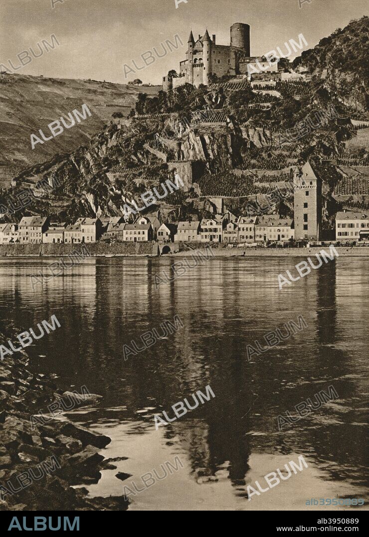 'St. Goarshausen. Burg Katz', 1931. From Deutschland by Kurt Hielscher. [F. A. Brockhaus, Leipzig, 1931].