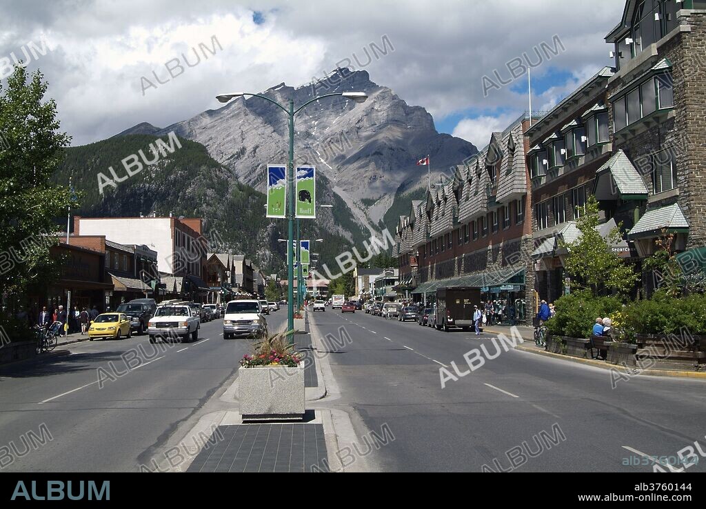 Banff, Banff National Park, UNESCO World Heritage Site, Alberta, Rocky Mountains, Canada, North America.